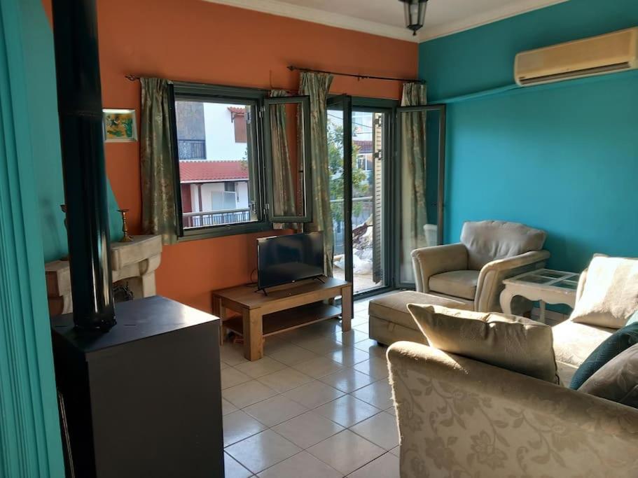 Stoupa Beachside Retro Apartment Exterior photo