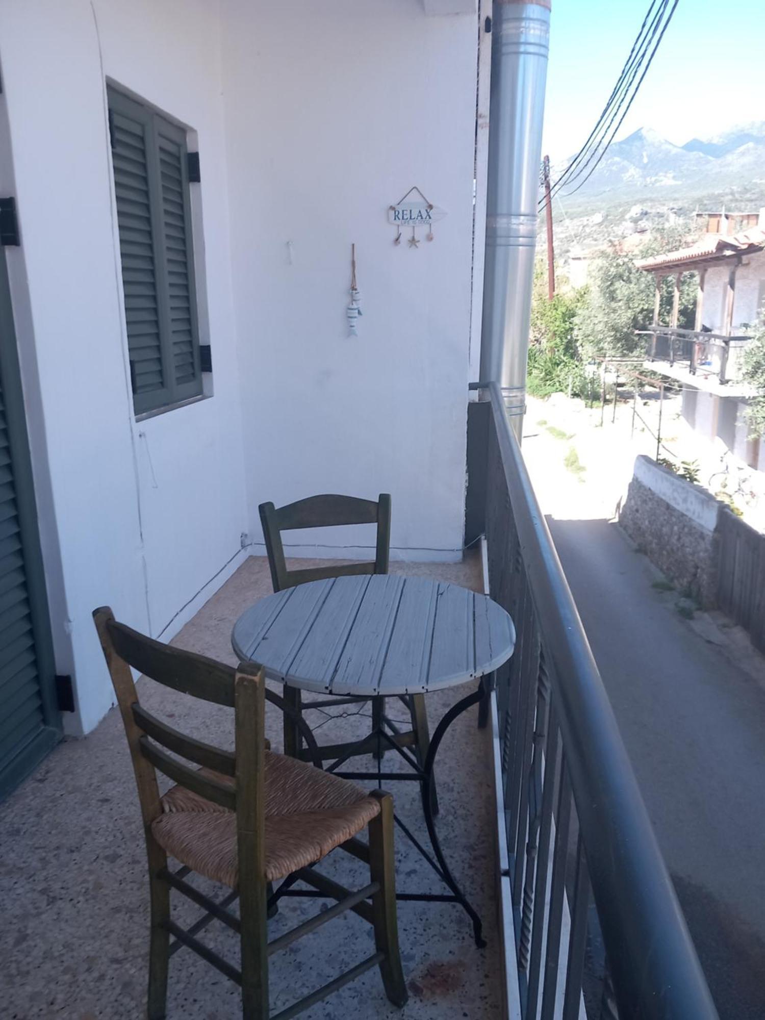 Stoupa Beachside Retro Apartment Exterior photo
